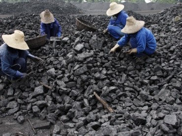 China to Close More than 1,000 Coal Mines in 2016: Energy Bureau